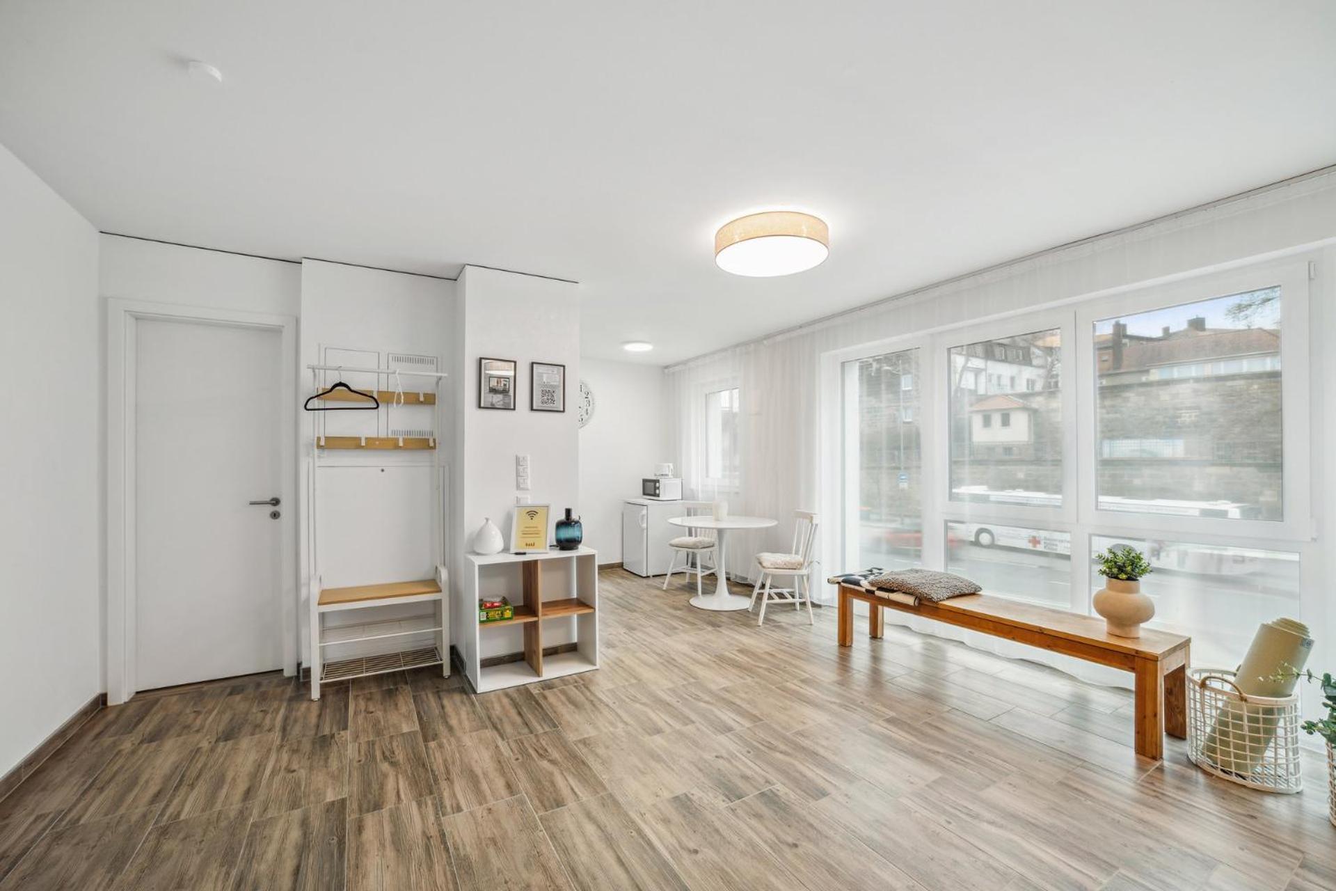 Sali Homes Elegant And Stylish Retreat In Heart Of Bayreuth, Close To River Extérieur photo